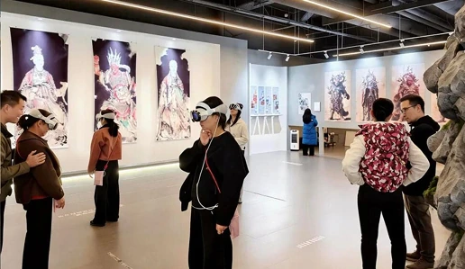 上海浦东图书馆时间观察者项目现场 VR 体验
